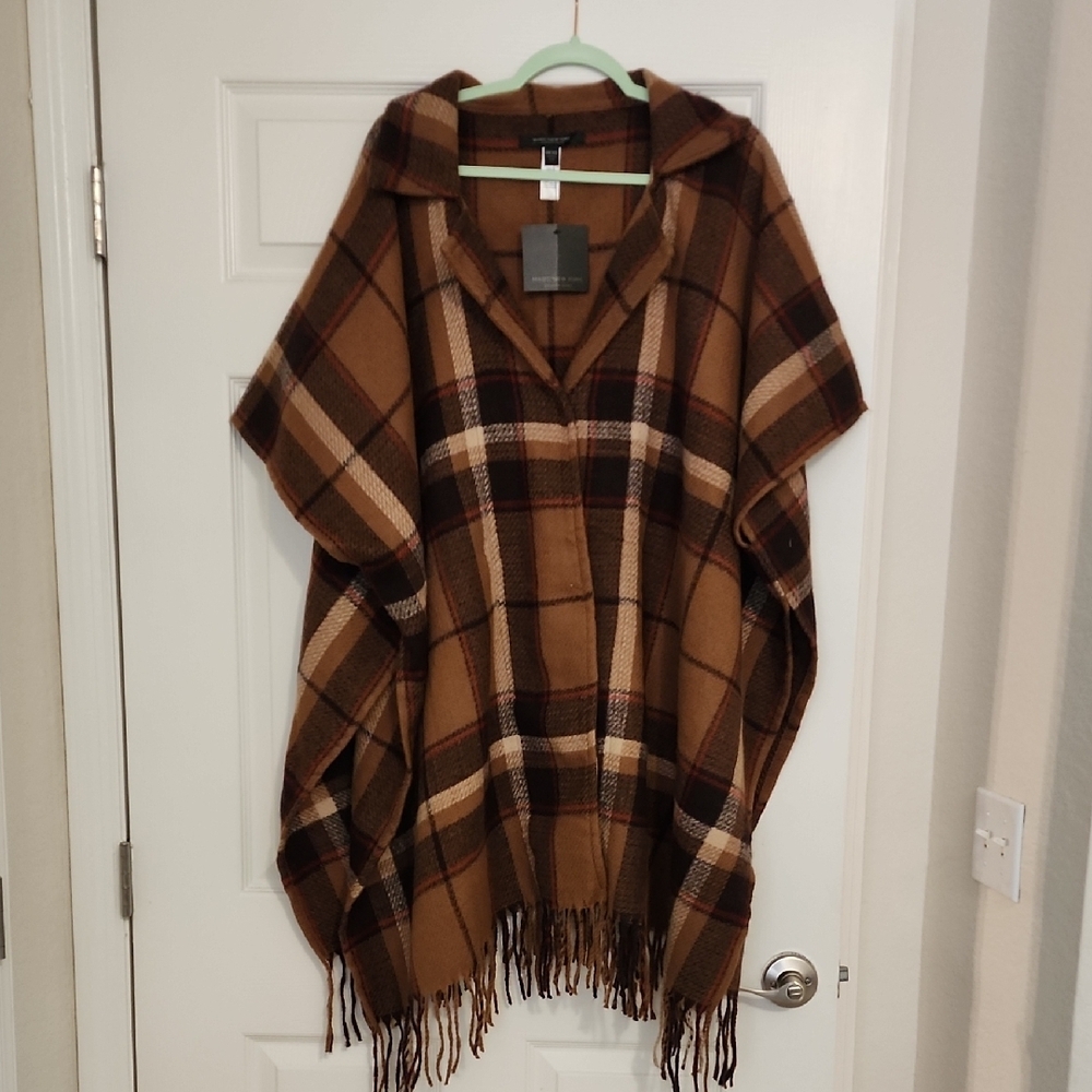 Elegant Brown Plaid Poncho with Fringe